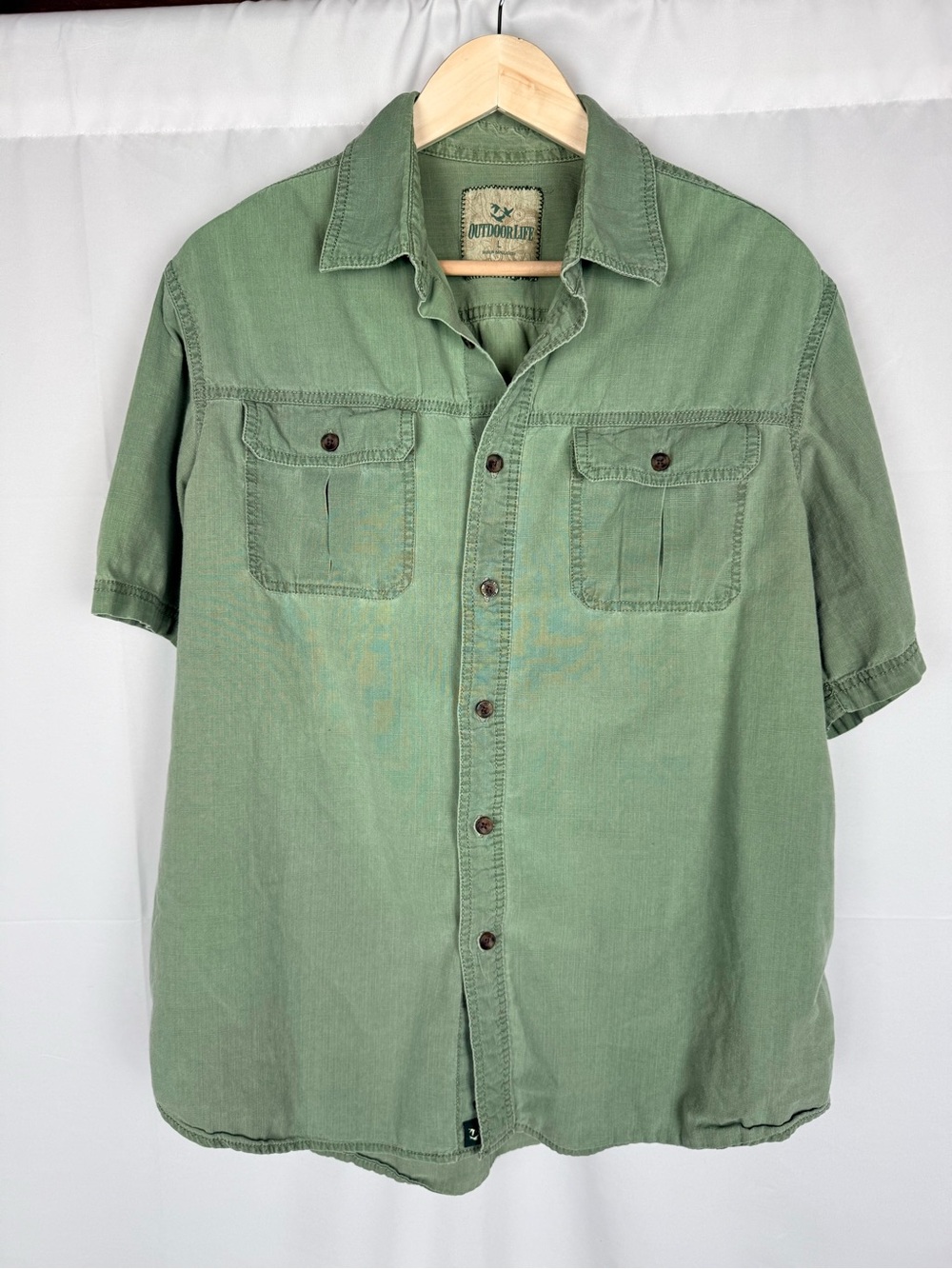 Outdoor Life Men's Short-Sleeve Button-Down Shirt in Sage Green